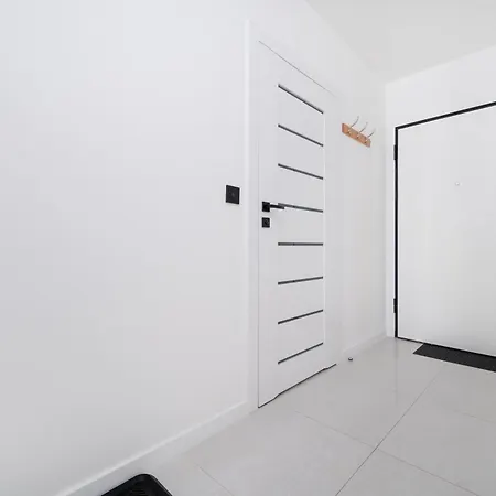 Widzewska Deluxe By Bookinghost * Lodz