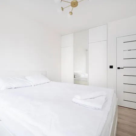 Widzewska Deluxe By Bookinghost Apartment