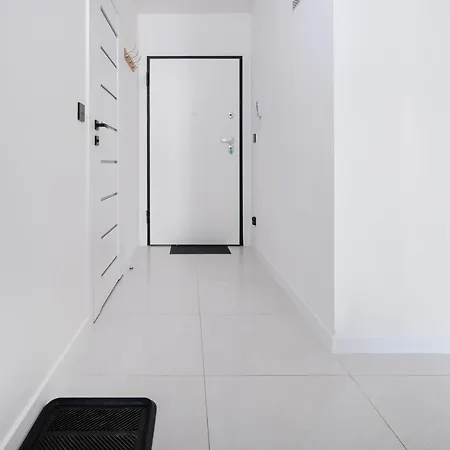 Widzewska Deluxe By Bookinghost * Лодзь