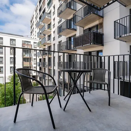 Apartment Widzewska Deluxe By Bookinghost Lodz