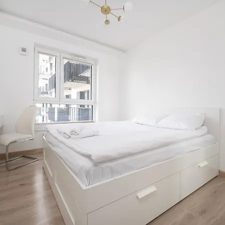 Апартаменты Widzewska Deluxe By Bookinghost Лодзь