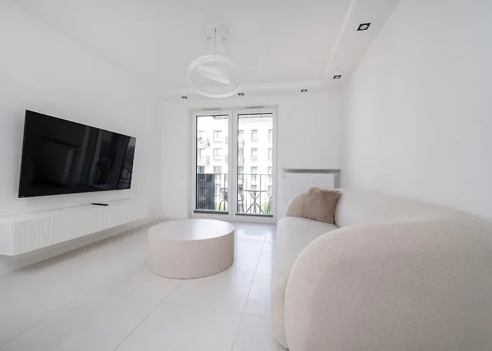 Widzewska Deluxe By Bookinghost Apartment